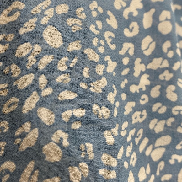 Romwe blue & white cropped top - Size large NWNT - Picture 7 of 10